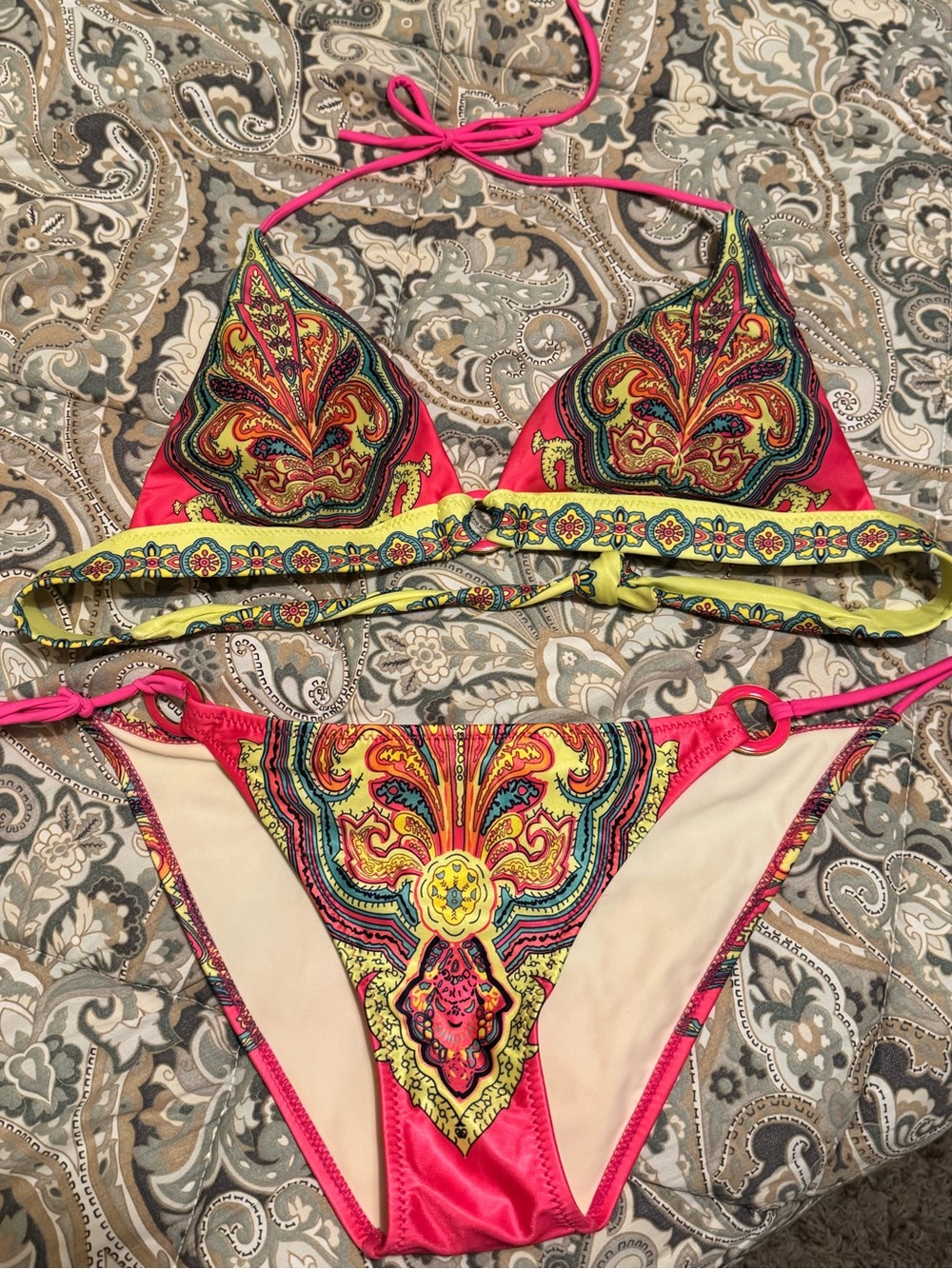 Victoria's Secret 2009 Pink Multi Paisley Bali Chic Push Up String Bikini Large